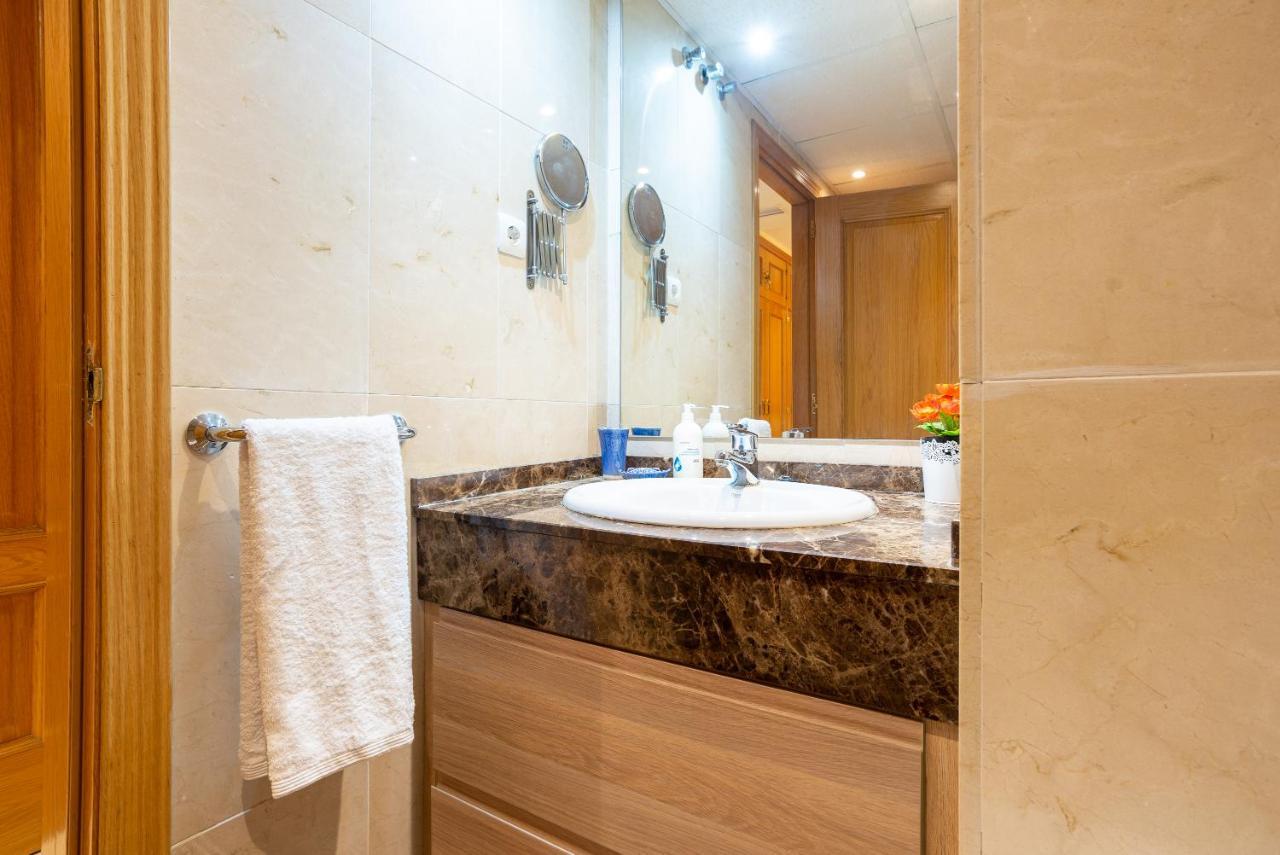 Apartamento Con Parking Puerto Nuevo 8 Málaga Dış mekan fotoğraf